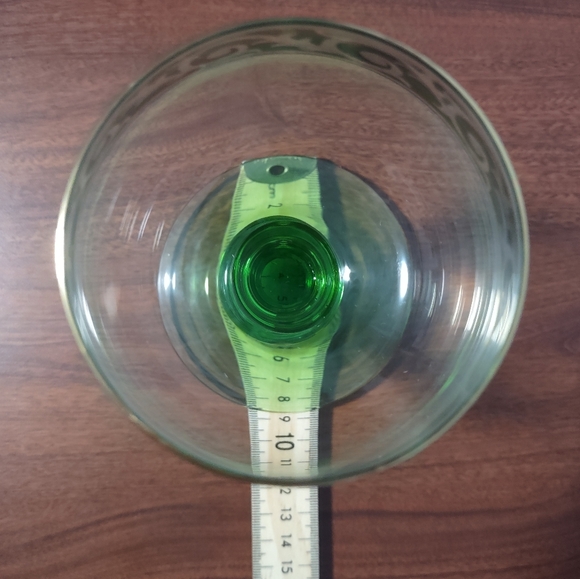 2 Unique Gordons Crystal Wine Glass Green Stem Hand Made & Painted - Picture 4 of 5